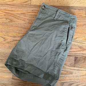 LOFT Men's Khaki Shorts